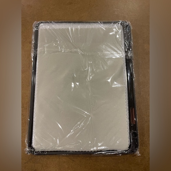 NEW - Antbox Case for iPad Pro 11” - - PU Leather - Picture 4 of 16